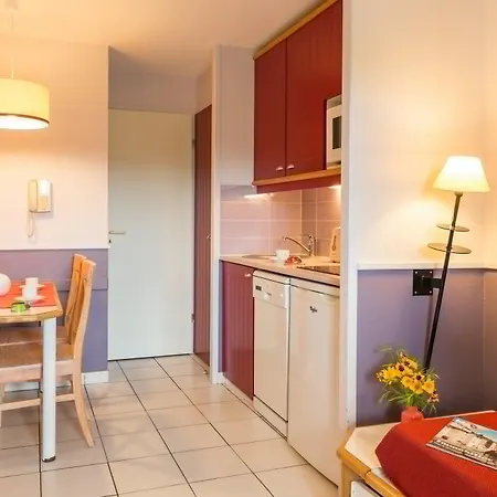 Village Pierre & Holiday park 3*