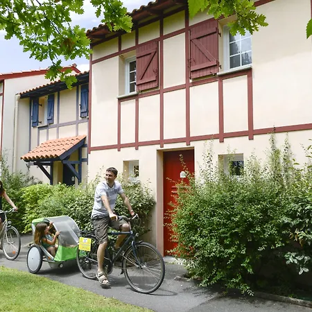 Village Pierre & Parco vacanze 3*