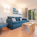 Village Pierre & 3* موليات-إي-ما