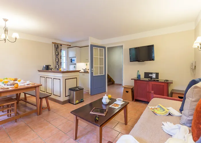 Village Pierre & Tatil parkı