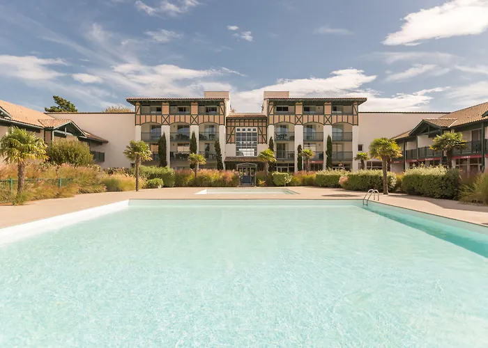 Village Pierre & Tatil parkı