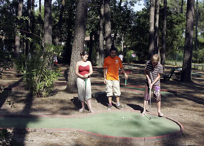 Holiday park Village Pierre & 3*