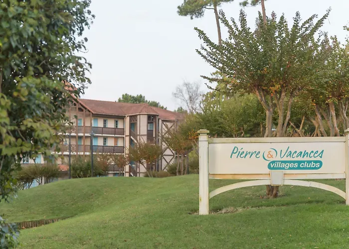 Village Pierre & Tatil parkı